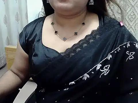 Snapshot of SexyRani2000 chatting on 06.22.26 SexyRani2000 online show from 06.22.26