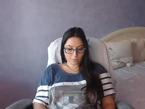 LuckyLisa23 online show from 11.22.25