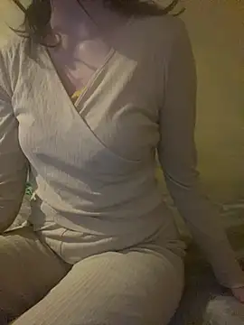 KittieCreme online show from 02.10.26