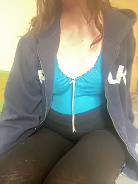 KittieCreme online show from 04.04.26