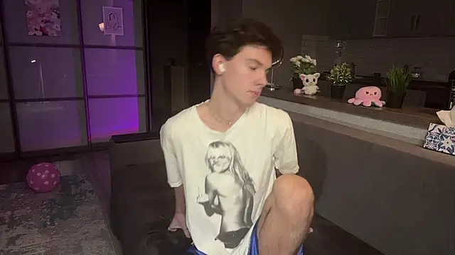 Snapshot of Jeremy1Scott chatting on 11.23.25 Jeremy1Scott online show from 11.23.25