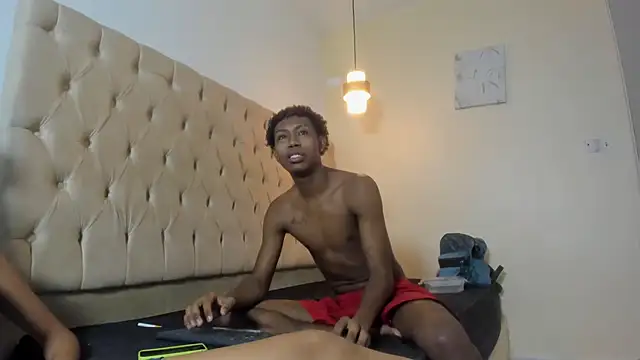 Hotblosson online show from 11.04.25