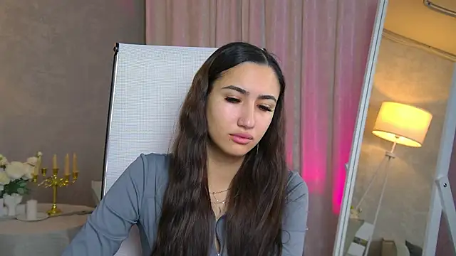 Snapshot of RebeckaThornton chatting on 11.27.25 RebeckaThornton online show from 11.27.25