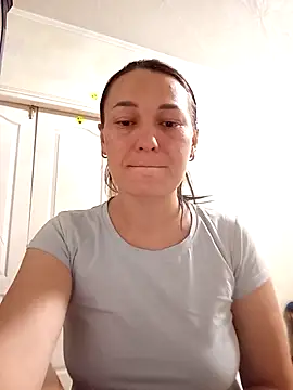 HollyDollsi online show from 01.18.26