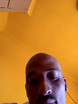 Snapshot of Boyohtoy chatting on 10.14.25 Boyohtoy online show from 10.14.25