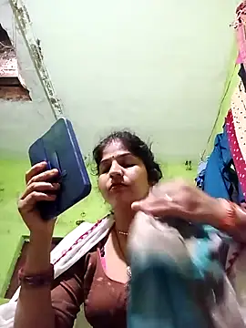 Karishma cute online show from 10.15.25