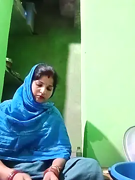 Karishma cute online show from 10.18.25