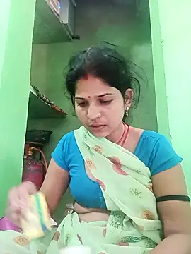 Karishma cute online show from 10.20.25