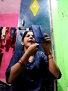 Karishma cute online show from 10.20.25