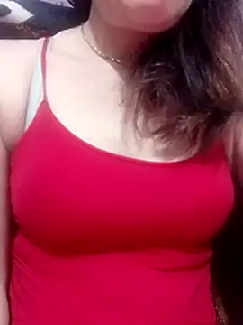 YiyinLy online show from 03.22.26