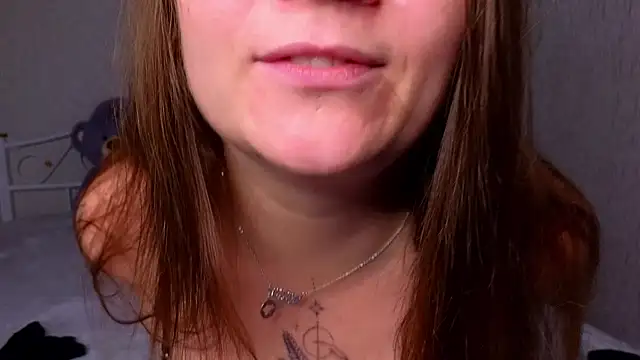 Amy  Leee  online show from 11.10.25