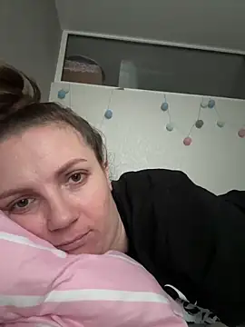 Amy  Leee  online show from 02.16.26