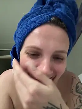 Amy  Leee  online show from 05.22.26