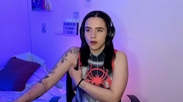 Emily Lindey online show from 03.31.26