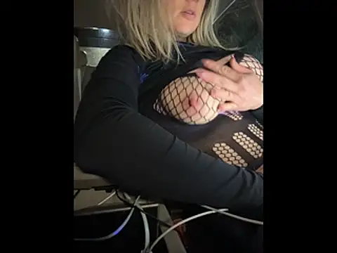 queenkelly1234 online show from 11.29.25