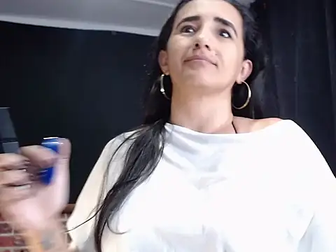 Snapshot of Lucyy_Naugthy chatting on 10.15.25 Lucyy Naugthy online show from 10.15.25