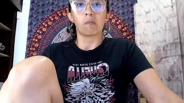 Lucyy Naugthy online show from 02.15.26