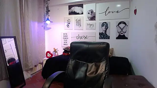 AmethystShadow17 online show from 03.16.26