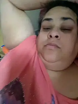 Snapshot of BigBusty_VoluptuousMilfX chatting on 10.30.25 BigBusty VoluptuousMilfX online show from 10.30.25