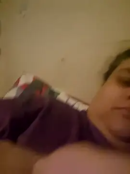 Snapshot of BigBusty_VoluptuousMilfX chatting on 11.10.25 BigBusty VoluptuousMilfX online show from 11.10.25