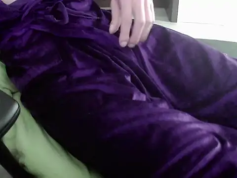 Snapshot of Batboy94 chatting on 10.24.25 Batboy94 online show from 10.24.25