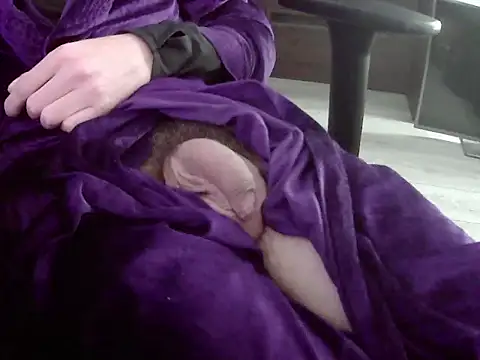 Snapshot of Batboy94 chatting on 11.22.25 Batboy94 online show from 11.22.25