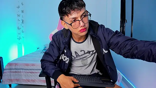 Axel Cody  online show from 02.11.26