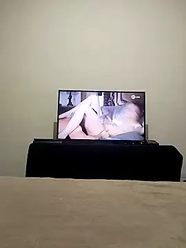 checheludo23 online show from 12.15.25