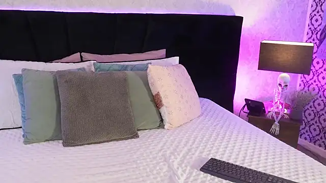 mariianna lopez  online show from 03.16.26