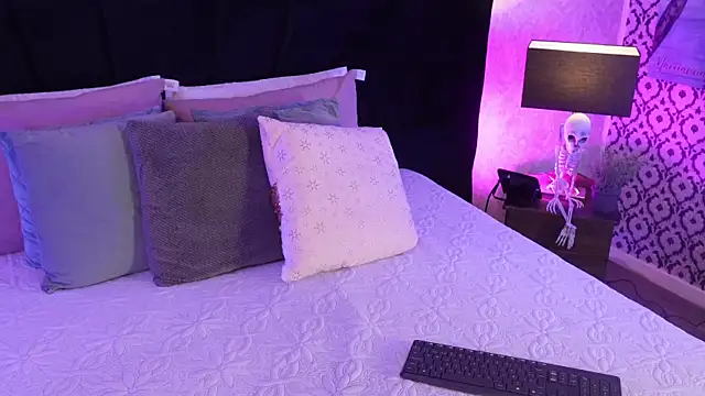 mariianna lopez  online show from 03.30.26