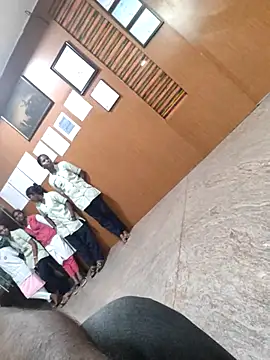 Vickyins480000 online show from 11.24.25