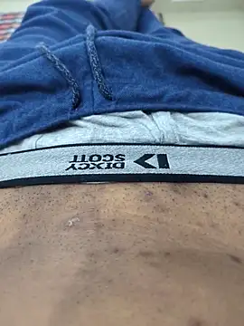 Akki19989 online show from 10.15.25