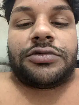 Akki19989 online show from 10.24.25