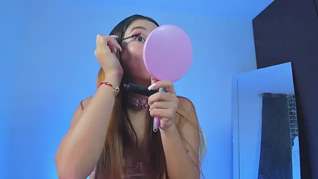 kittyrush  online show from 12.19.25