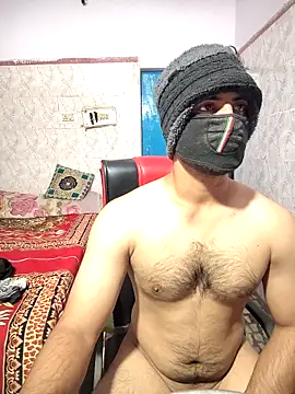 Snapshot of imyoungboymay chatting on 11.12.25 imyoungboymay online show from 11.12.25