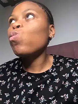 Snapshot of Bubbles156 chatting on 01.16.26 Bubbles156 online show from 01.16.26