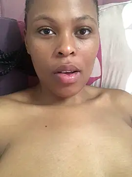 Snapshot of Bubbles156 chatting on 02.10.26 Bubbles156 online show from 02.10.26