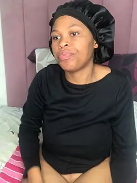 Snapshot of Bubbles156 chatting on 02.17.26 Bubbles156 online show from 02.17.26