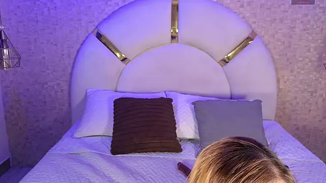 emmy rose25 online show from 11.14.25