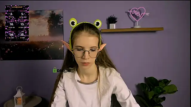 lulu fly  online show from 11.11.25