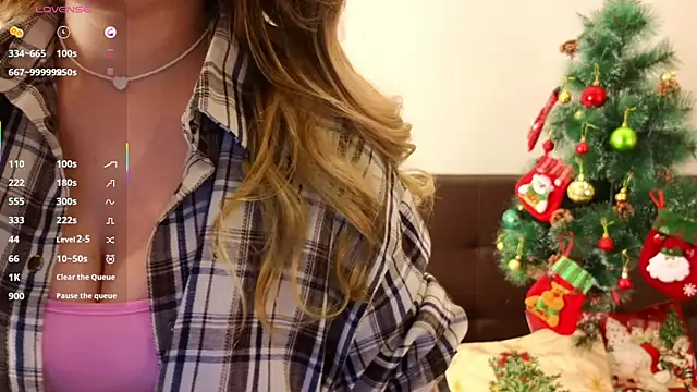 Snapshot of LustLagoon chatting on 12.19.25 LustLagoon online show from 12.19.25