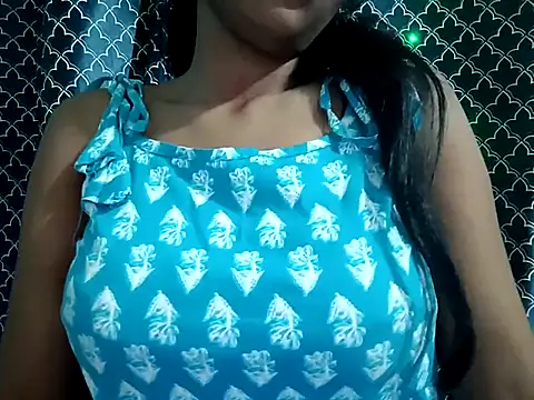 Snapshot of sexyanvi chatting on 10.25.25 sexyanvi online show from 10.25.25