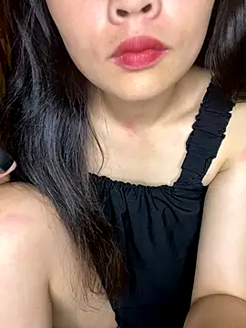 -HaLinh online show from 10.27.25