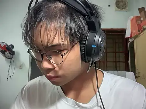 kave2033 online show from 11.30.25