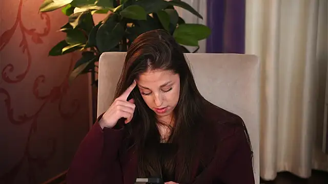 Snapshot of JohannaCharlon chatting on 10.15.25 JohannaCharlon online show from 10.15.25
