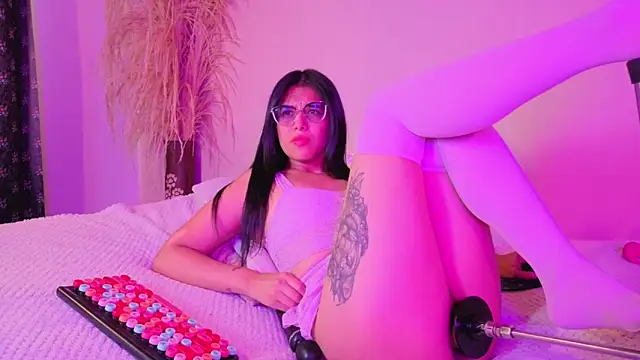 Sub Scarlett online show from 10.18.25