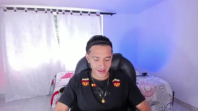 Hayden Boy  online show from 10.21.25