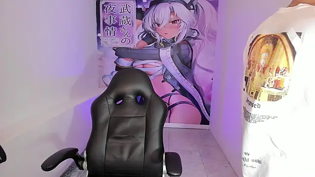 Hayden Boy  online show from 10.24.25