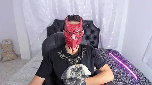 Hayden Boy  online show from 10.31.25