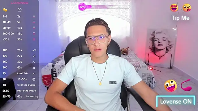 Hayden Boy  online show from 11.29.25